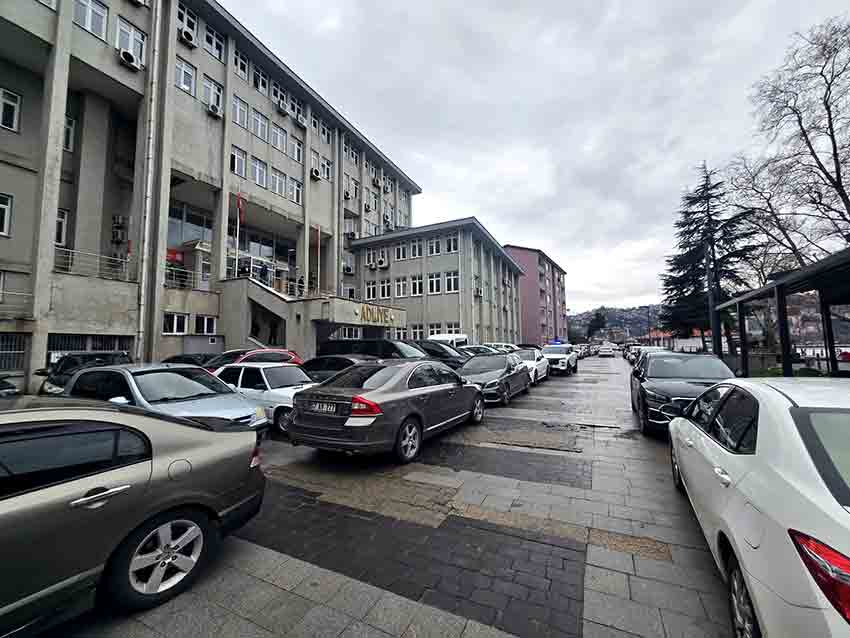 Adli̇yede Hareketli̇ Daki̇kalar1