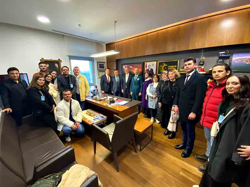 Ak Parti Devrek İlçe Başkanlığı Milletvekillerini Ziyaret Etti (5)