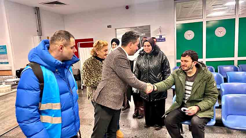 Ak Parti Merkez İlçe Hastane Ve Emniyet Ziyaretinde Bulundu (4)