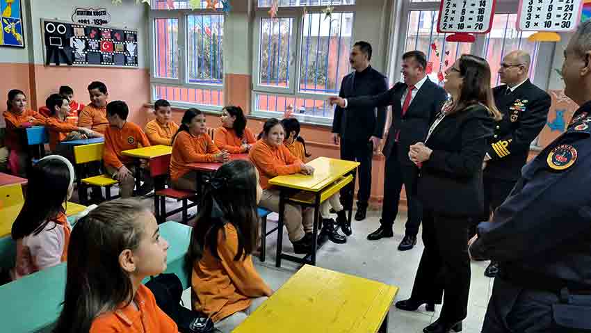 Bartın’da 30 Bin Öğrenci Karne Aldı, Tatil Başladı (1)