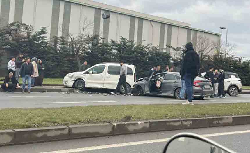 Ereğli̇de Zi̇nci̇rleme Kaza