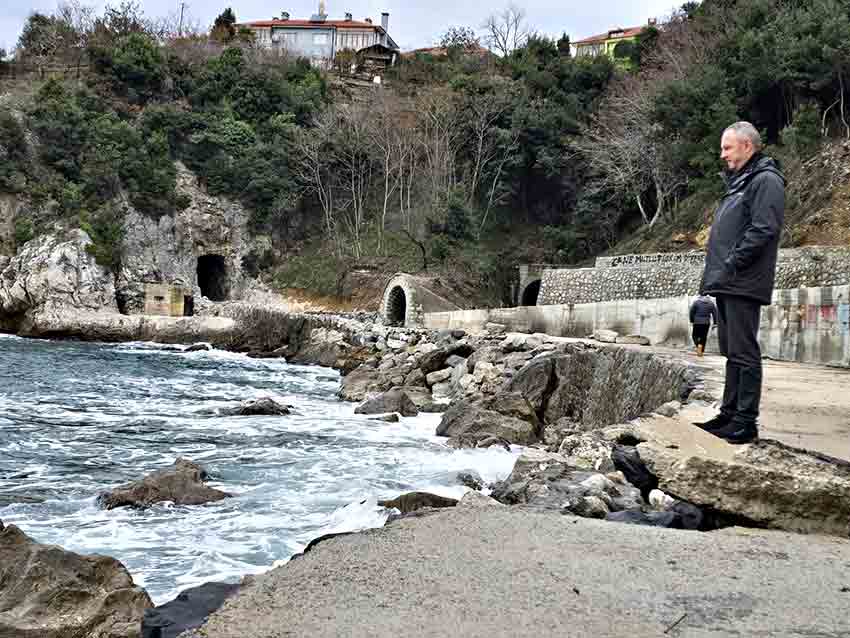 Eski Başkandan Fırtına Sonrası Sessizlik1 (1)