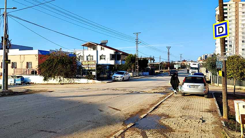 Görme Engelli̇ Çi̇fte Otobüs Çarpti (2)