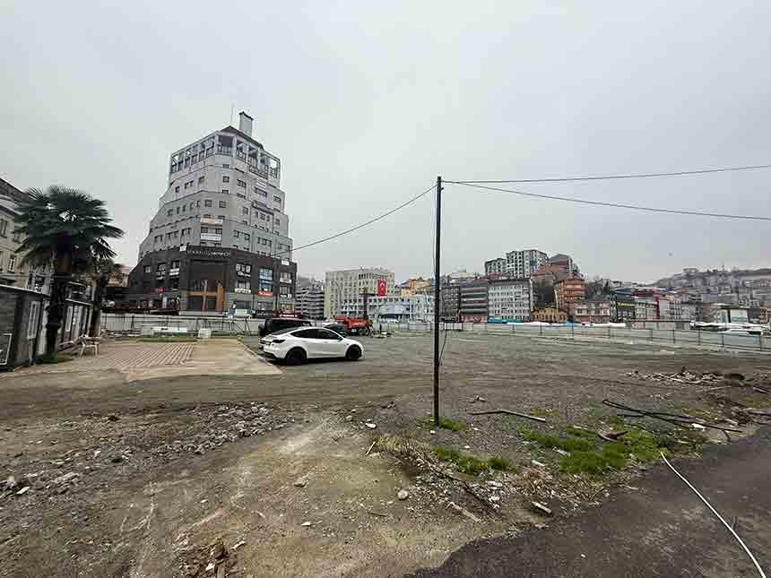 M E R K E Z Ç A R Ş I S I İ N Ş A A T I 1 (2)