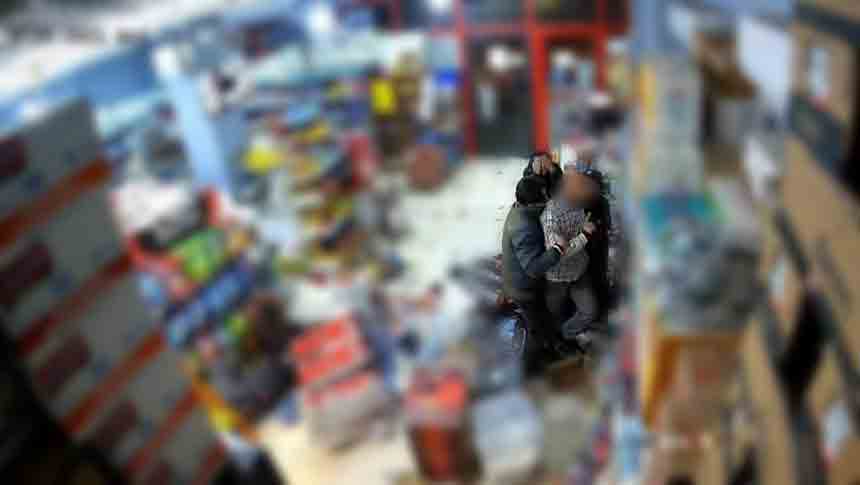 Markette Kardeş Kavgası (4)