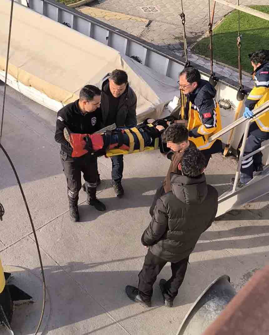 Müze Gemi̇si̇nde Kaza (2)