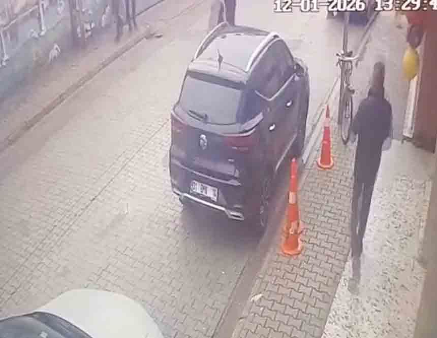 O K U L Ö N Ü N D E Ö Ğ R E T M E N E S A L D I R I (4)