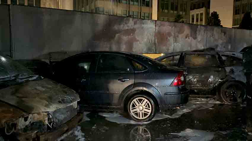 O T O P A R K T A R E S M E N K U N D A K L A M A 5 A R A Ç A L E V L E R E T E S L İ M O L D U! (1)