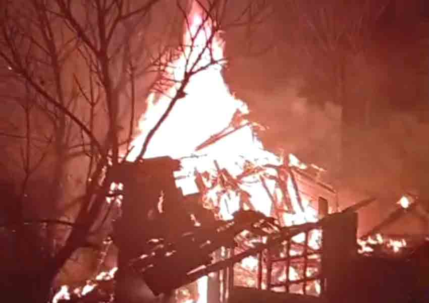 Odunlukta Çıkan Yangın Paniğe Neden Oldu (2)