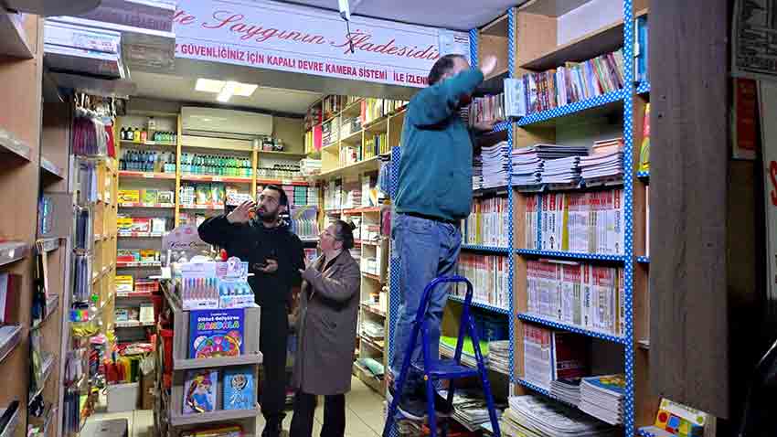 Su Sızıntısı Dükkanları Felç Etti! 6 Iş Yeri Kullanılamaz Hale Geldi (1)