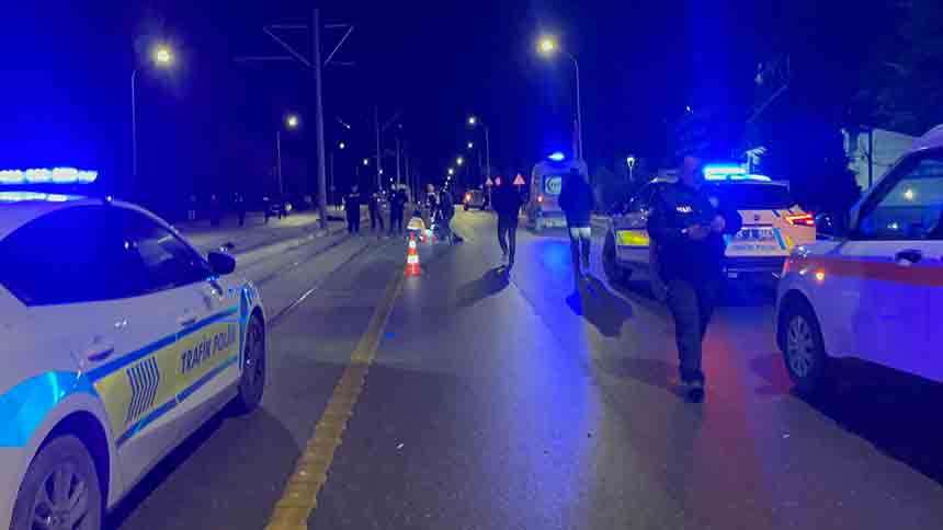 T R A N V A Y D U R A Ğ I N D A K A T L İ A M G İ B İ K A Z A (4)