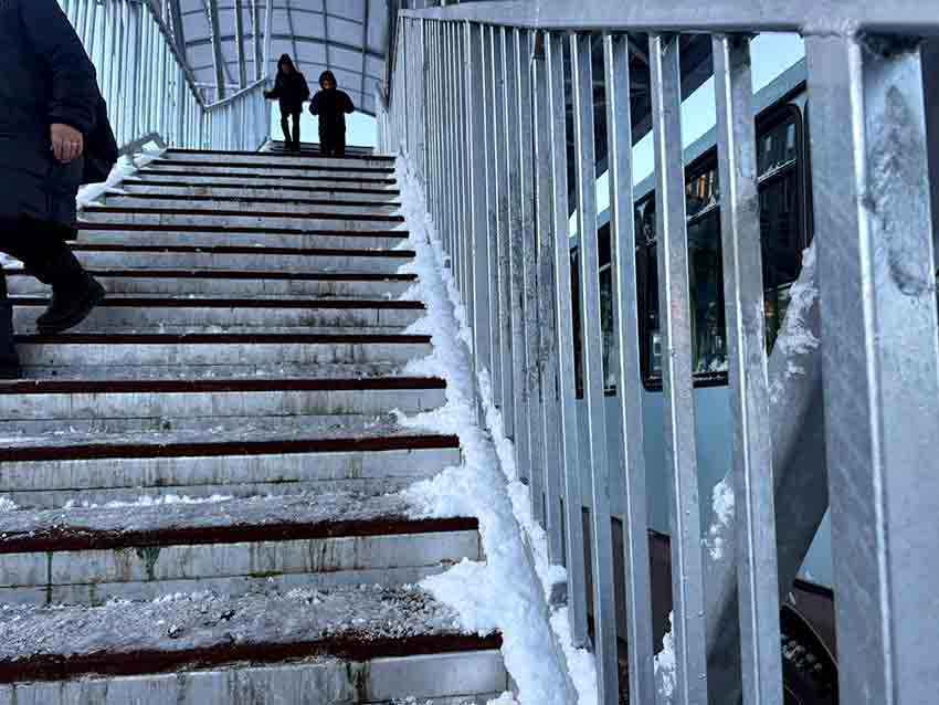 Üst Geçi̇t Buz Pi̇sti̇ne Döndü1 (2)