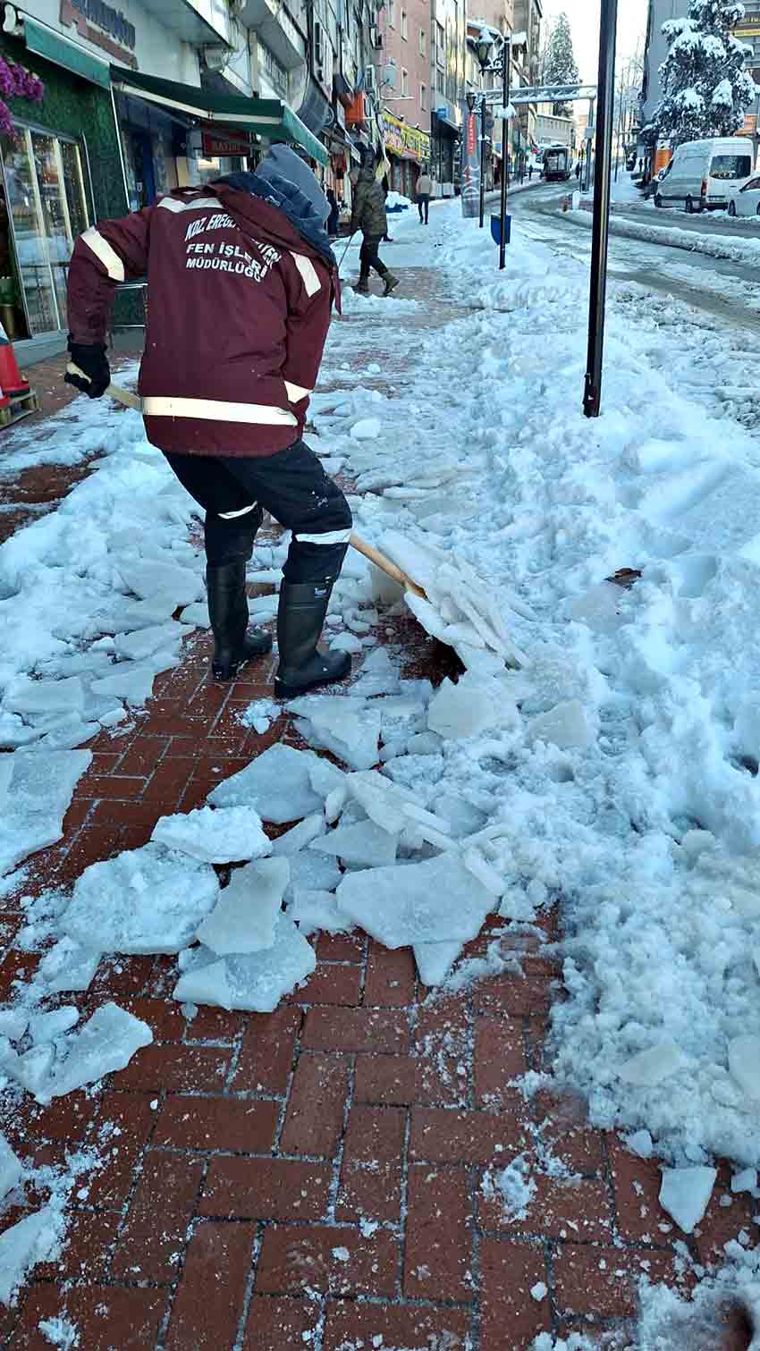 Y O L L A R V E K A L D I R I M L A R K A R D A N T E M İ Z L E N İ Y O R1 (1)