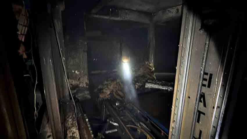 Yangında Küle Dönen Fabrikanın Içinden Görüntüler! (4)