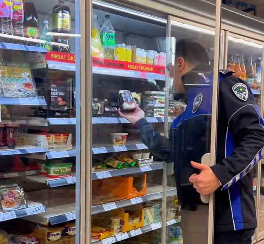 Zabıtadan Marketlere Denetim (3)
