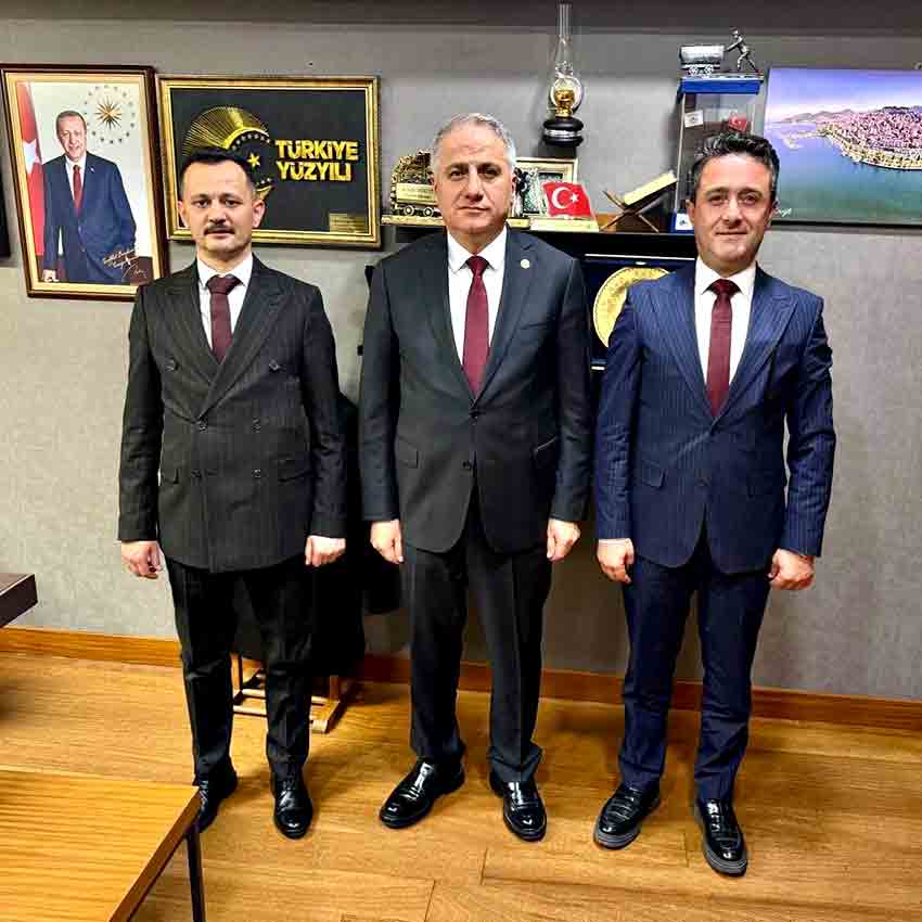 A K Parti İlçe Başkanından T B M M'de Ziyaretler (4)