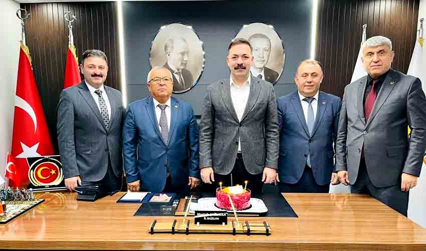 Ak Parti Belediye Başkanları Il Başkanlığında (2)