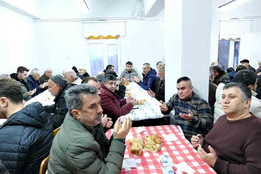 Belediye Sitesi Mahallesi Radaraltı’nda Iftar Sofrası (3)
