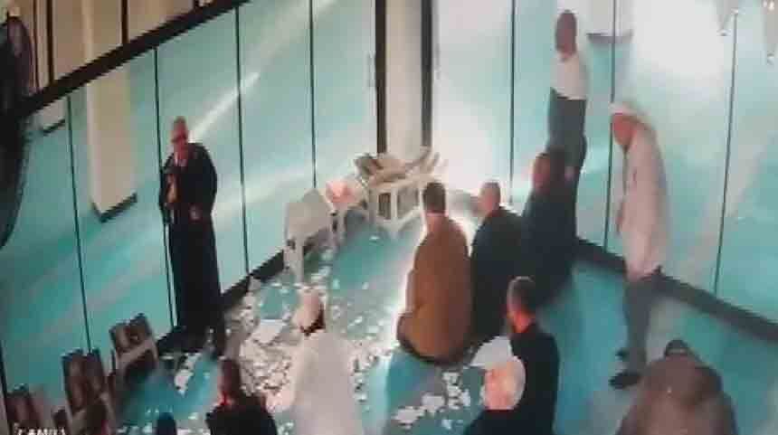 Cami̇de Tavan Çöktü (2)