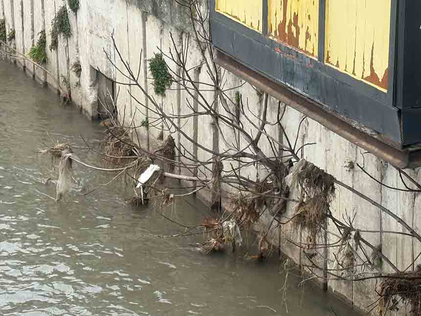 Dere Ki̇rli̇li̇ği̇ Tepki̇ Çekti̇ (5)