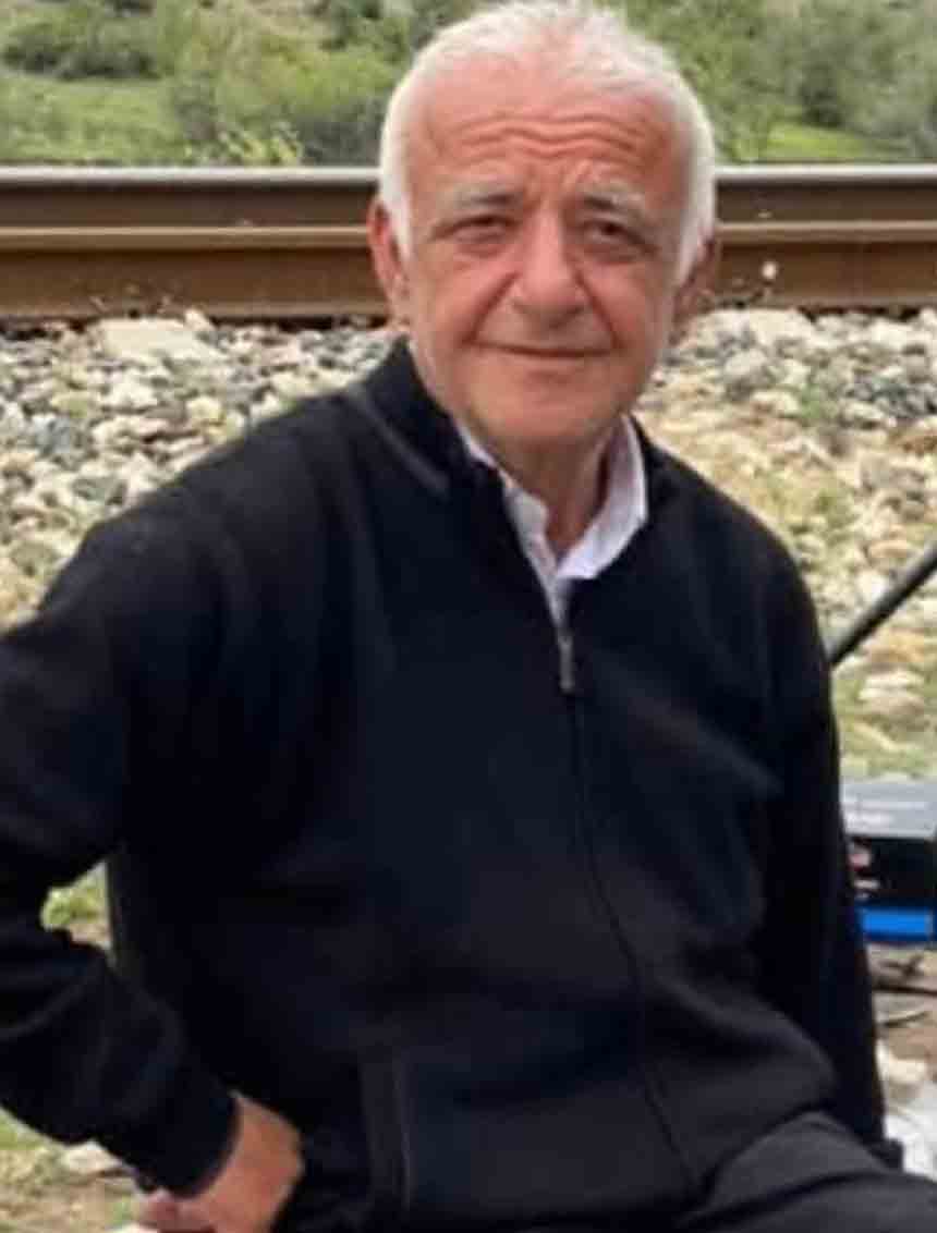 Doktor Muayene Öldü (1)