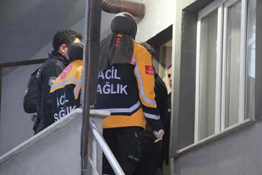 Eşini Ve Mhp Ilçe Başkanını Vurdu (9)