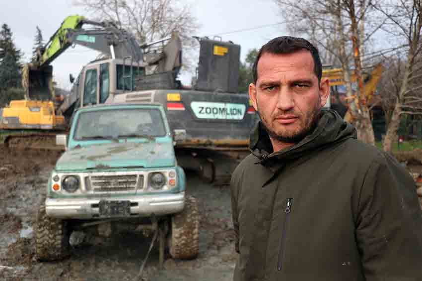 Fıkra Gibi Olay Kurtarmaya Gelen De Battı (1)