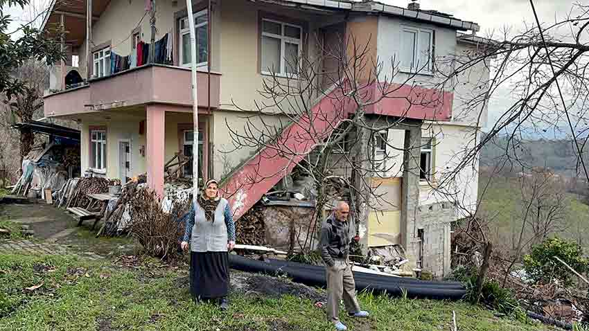 Z O N G U L D A K' T A E V Ç Ö K M E T E H L İ K E S İ İ L E K A R Ş I K A R Ş I Y A! (1)
