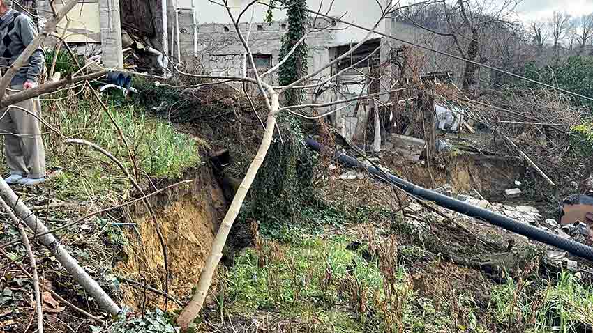 Z O N G U L D A K' T A E V Ç Ö K M E T E H L İ K E S İ İ L E K A R Ş I K A R Ş I Y A! (3)