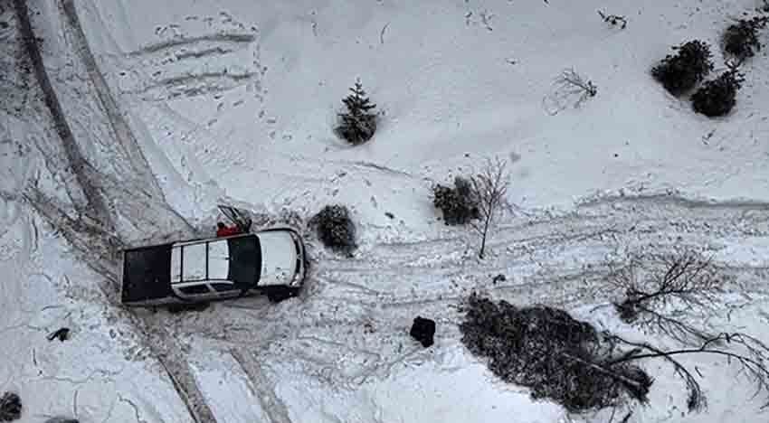 1 Metrelik Karda Adrenalin Dolu Sürüş (2)