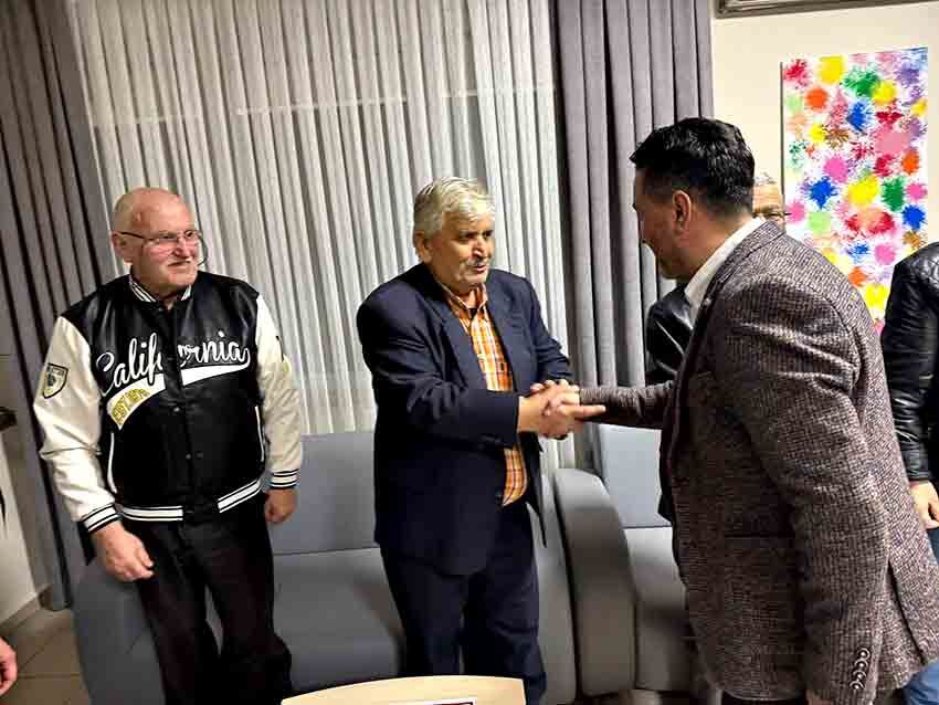 A K Parti Merkez İlçe Huzurevini Ziyaret Etti (2)