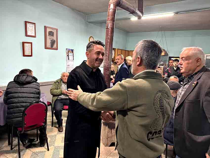 A K Parti Merkez İlçe Köroğlu Köyünde Iftar Yaptı (2)