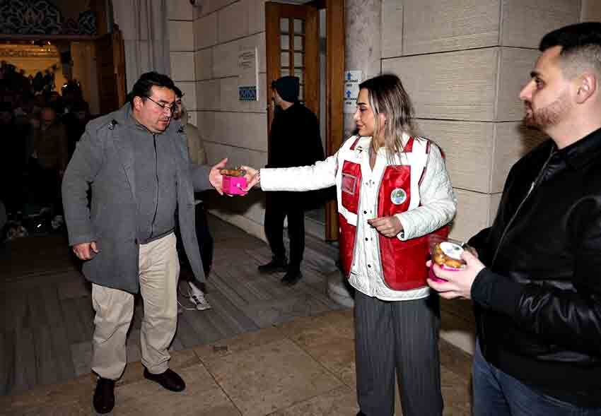 Belediye, Uzun Mehmet Camii’nde Vatandaşlar Ile Bir Araya Geldi (1)