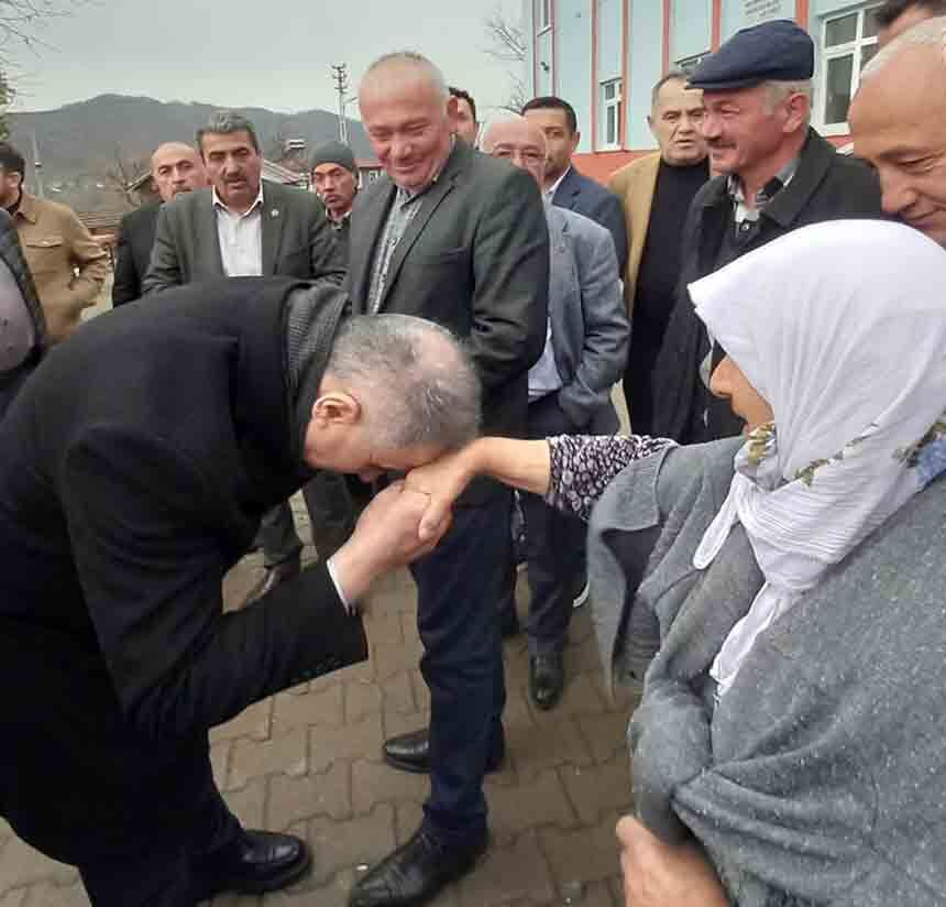 Bozkurt Akköyde Sorunları Dinledi (2)