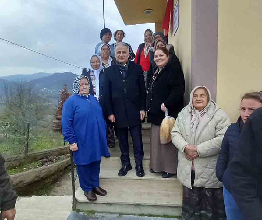 Bozkurt Akköyde Sorunları Dinledi (6)