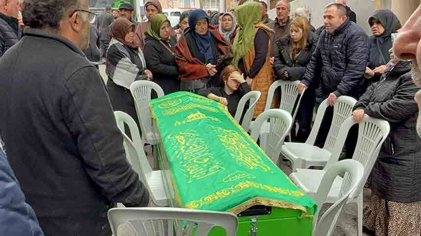 Evinin Önünde Öldürülen Baldız (4)