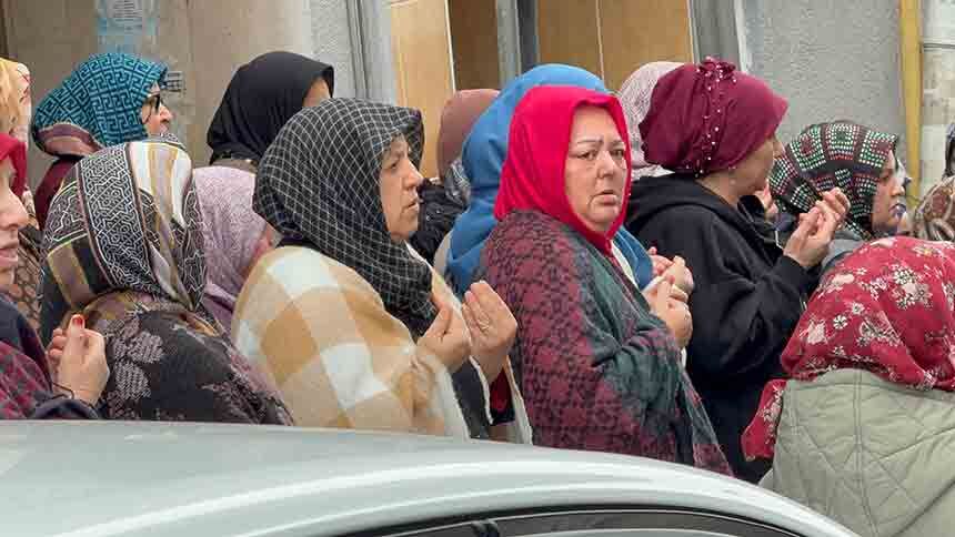 Evinin Önünde Öldürülen Baldız (6)