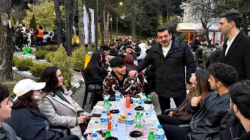 F A R A B İ K A M P Ü S Ü N D E R A M A Z A N C O Ş K U S U (3)