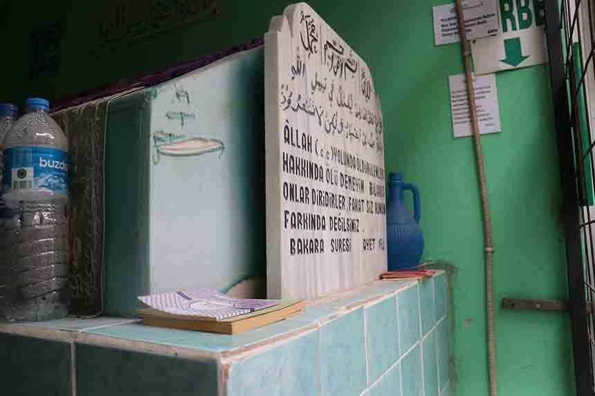 Gi̇zemli̇ Türbeni̇n Sirri (1)