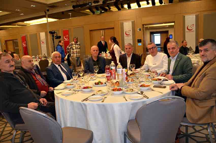 Saadet Partisi’nden Zonguldak’ta “ Adalet Sofrası” Iftarı (7)