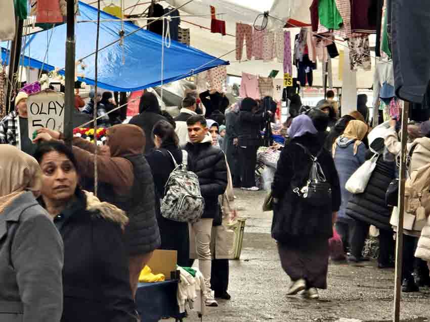 Yağmur Çamur Dinlemediler Herkes Oraya Akın Etti (4)