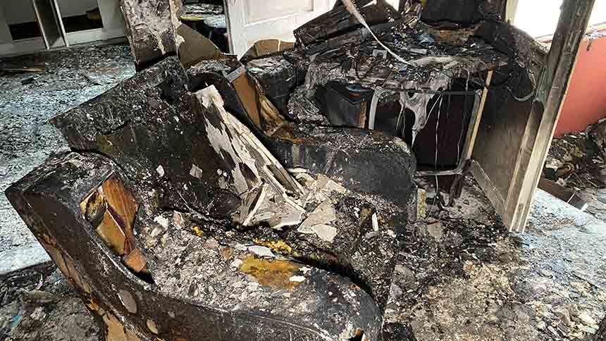 Yanginda Zarar Görmedi̇ (8)