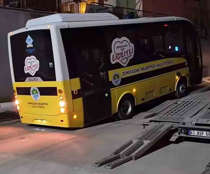 Yeni Otobüsler Geldi (1)