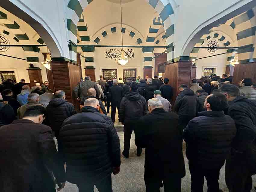 Zonguldak’ta Ramazan’ın Son Cumasında Camiler Doldu (2)