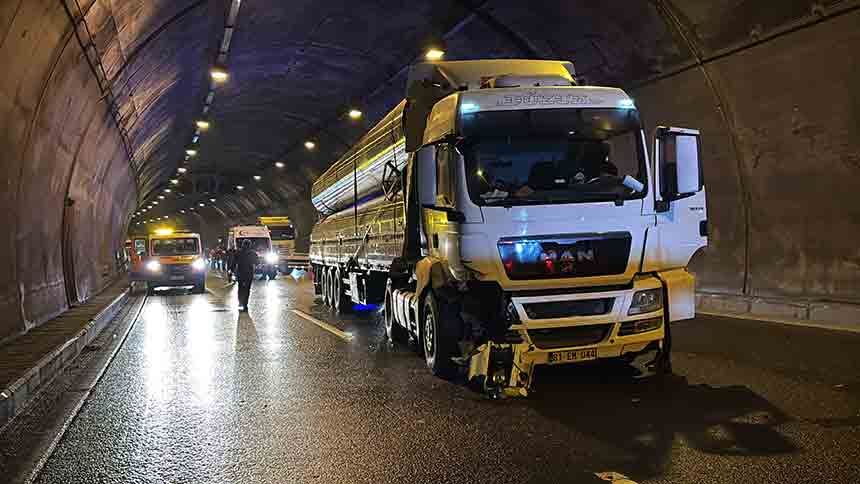Bolu Dağı Tünelinde Feci Kaza (1)