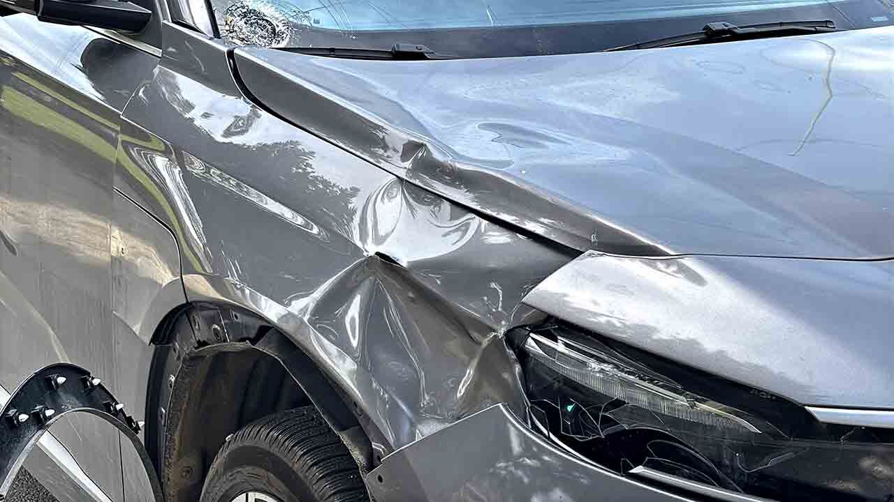 Cip Yaşlı Adama Çarptı (3)