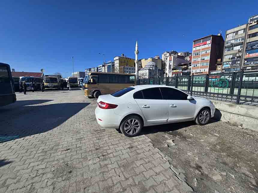 Dolmuş Duraklarında Rezalet Görüntü (2)