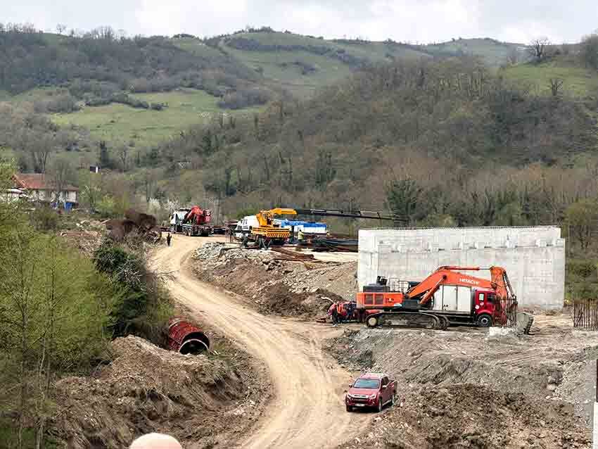 E R E Ğ L İ D E V R E K Y O L U N D A Ç A L I Ş M A L A R H I Z K A Z A N D I (1)