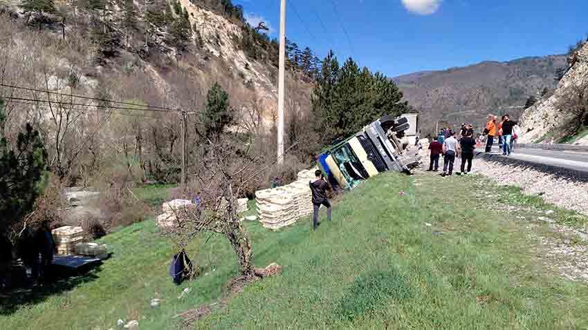 K A M Y O N V İ R A J I A L A M A Y A R A K D E V R İ L D İ (3)