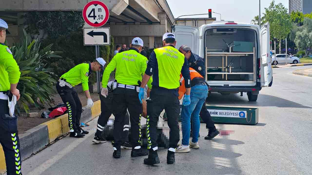 M E N D İ L S A T A N K A D I N I T I R E Z D İ (3)